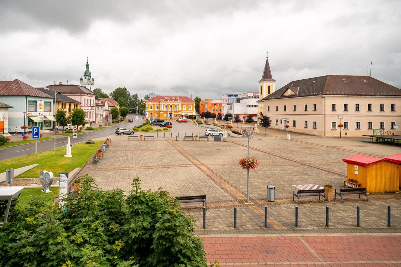 2- Postelova Izba S Kupelnou Emka V Penzion Trstená Exterior foto